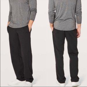 Lululemon Black Kung Fu Pants 2.0 sz L